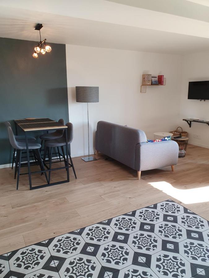 Appartement Pierres De Loire- Linge Inclus -1Er Etage La Bohalle Exterior photo